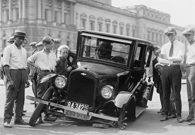 accident-black-and-white-broken-78793 cars, tyre, wheel