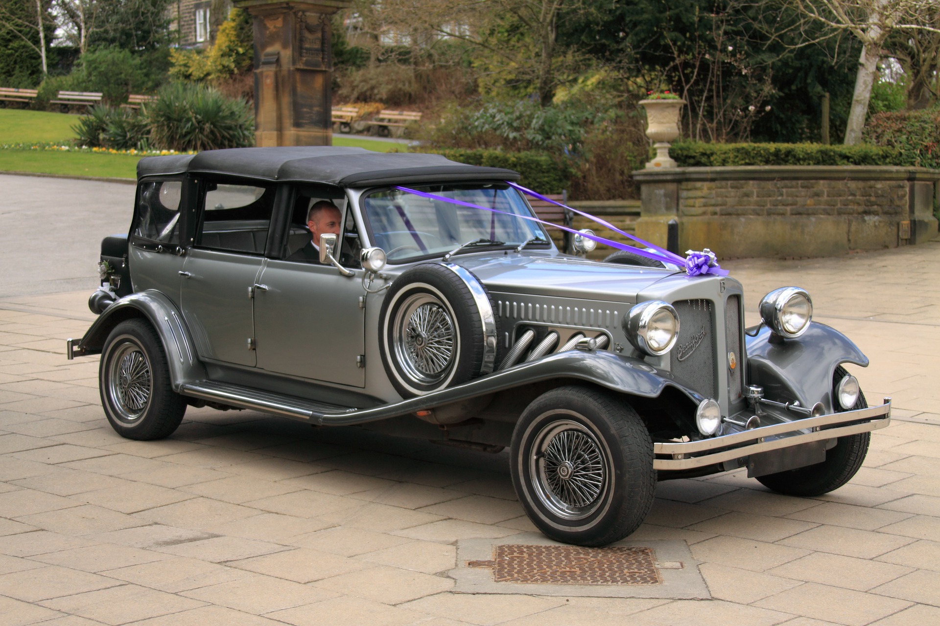 Insurance for the Wedding Chauffeur