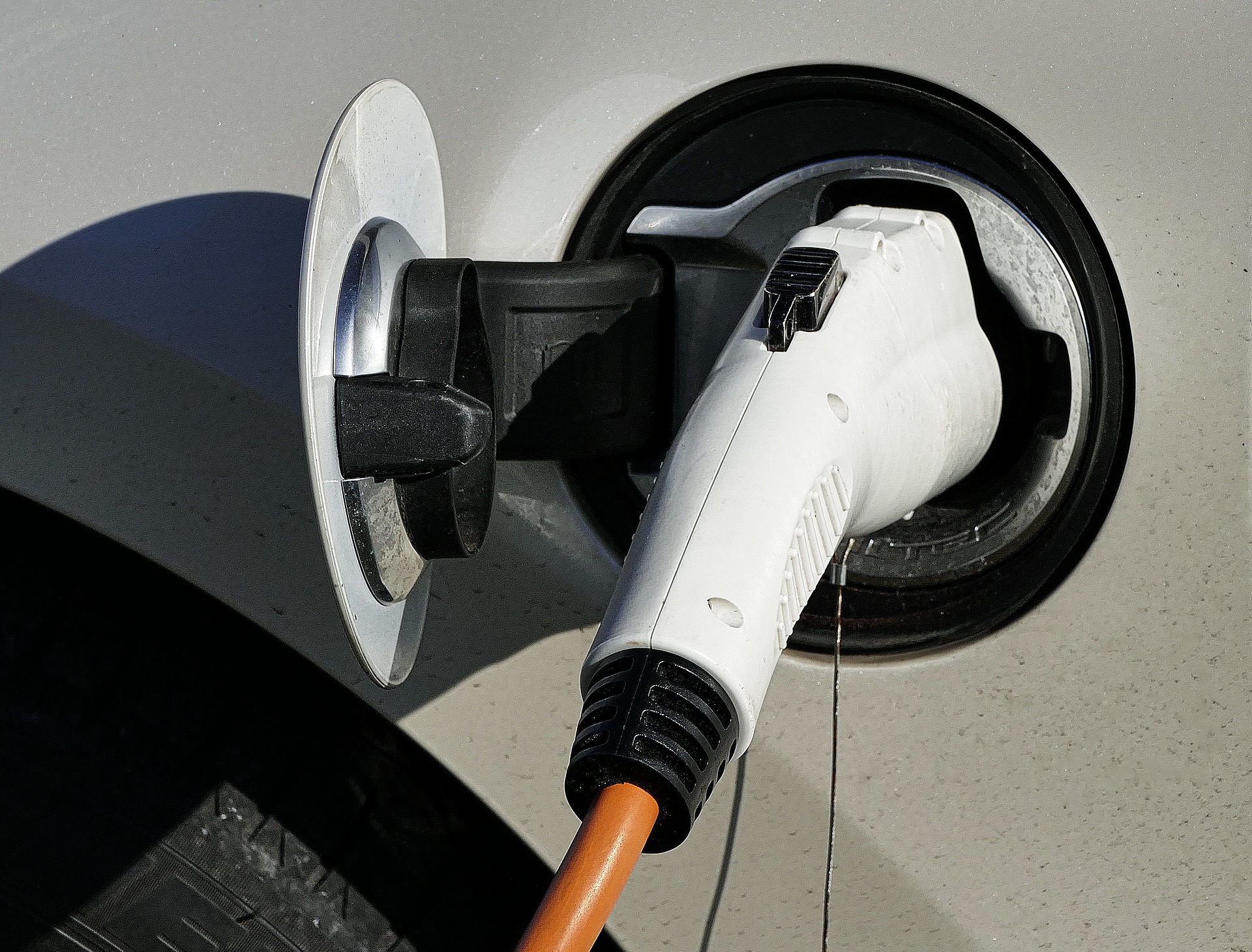 electric-car-2862381_1920 Electric Vans and the Motor Trade