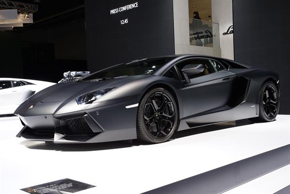 lamborghini-aventador-lp-700-4-frankfurt-2011-02