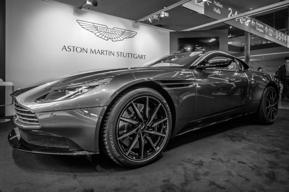 Aston Martin DB10 