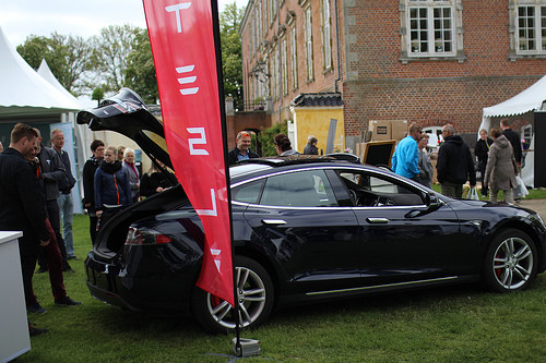 tesla model s